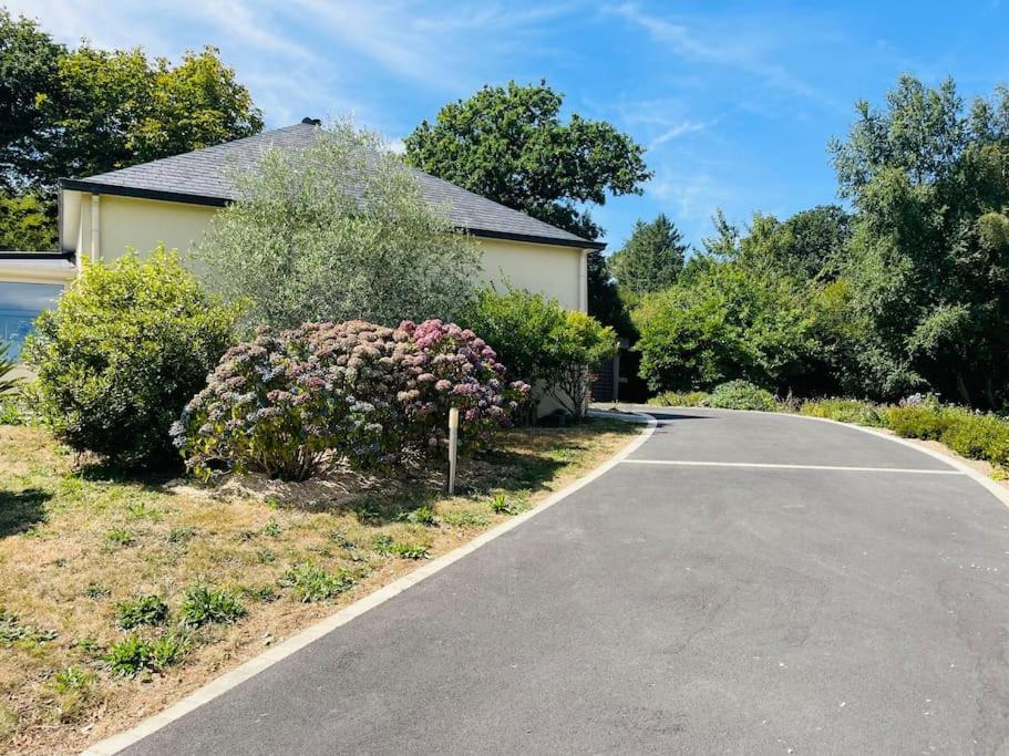 Maison Spacieuse A Deux Pas De La Plage Roscanvel Exterior photo